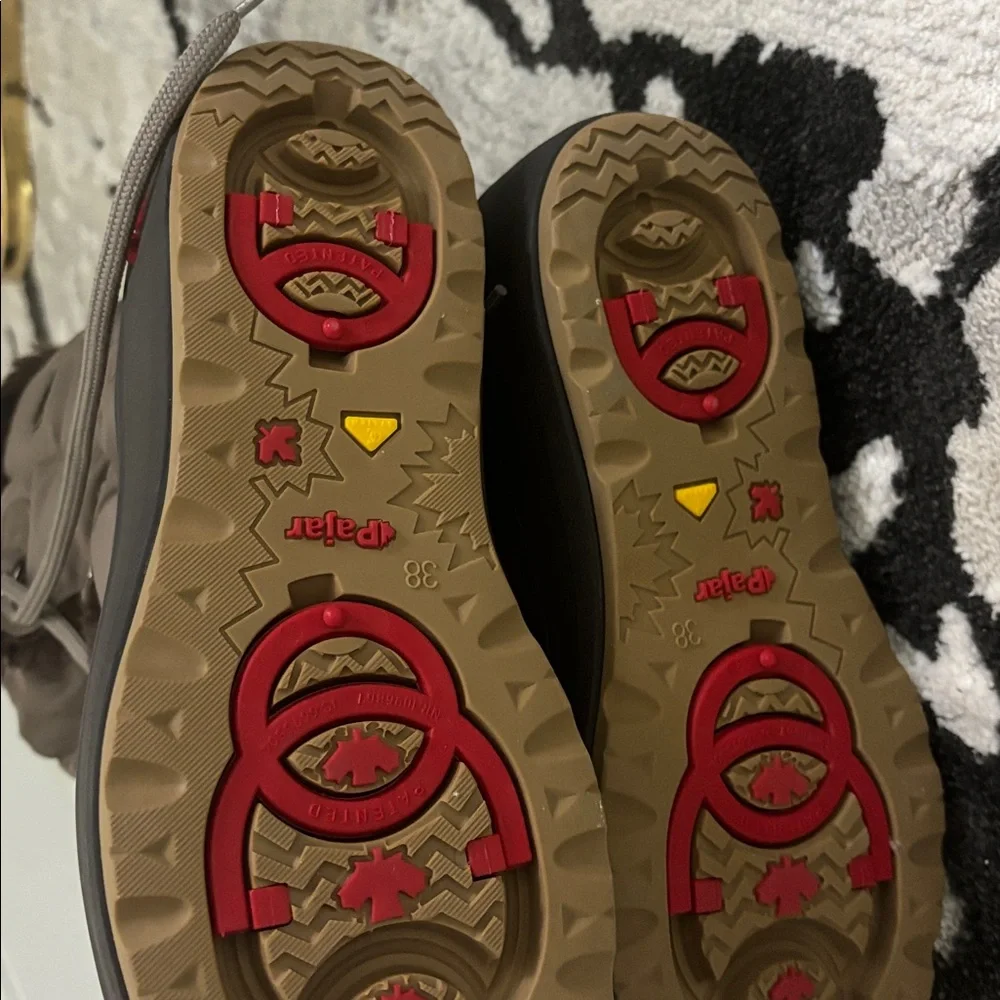 Pajar Women's Taupe Winter Boots - Picture 6 of 7
